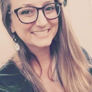 Meet your Posher, Kayce